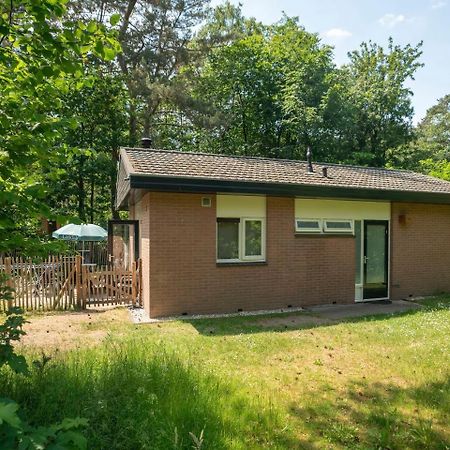 Comfort 6-Person Dog Bungalow In The Holiday Park Landal Heideheuvel Beekbergen Exterior photo