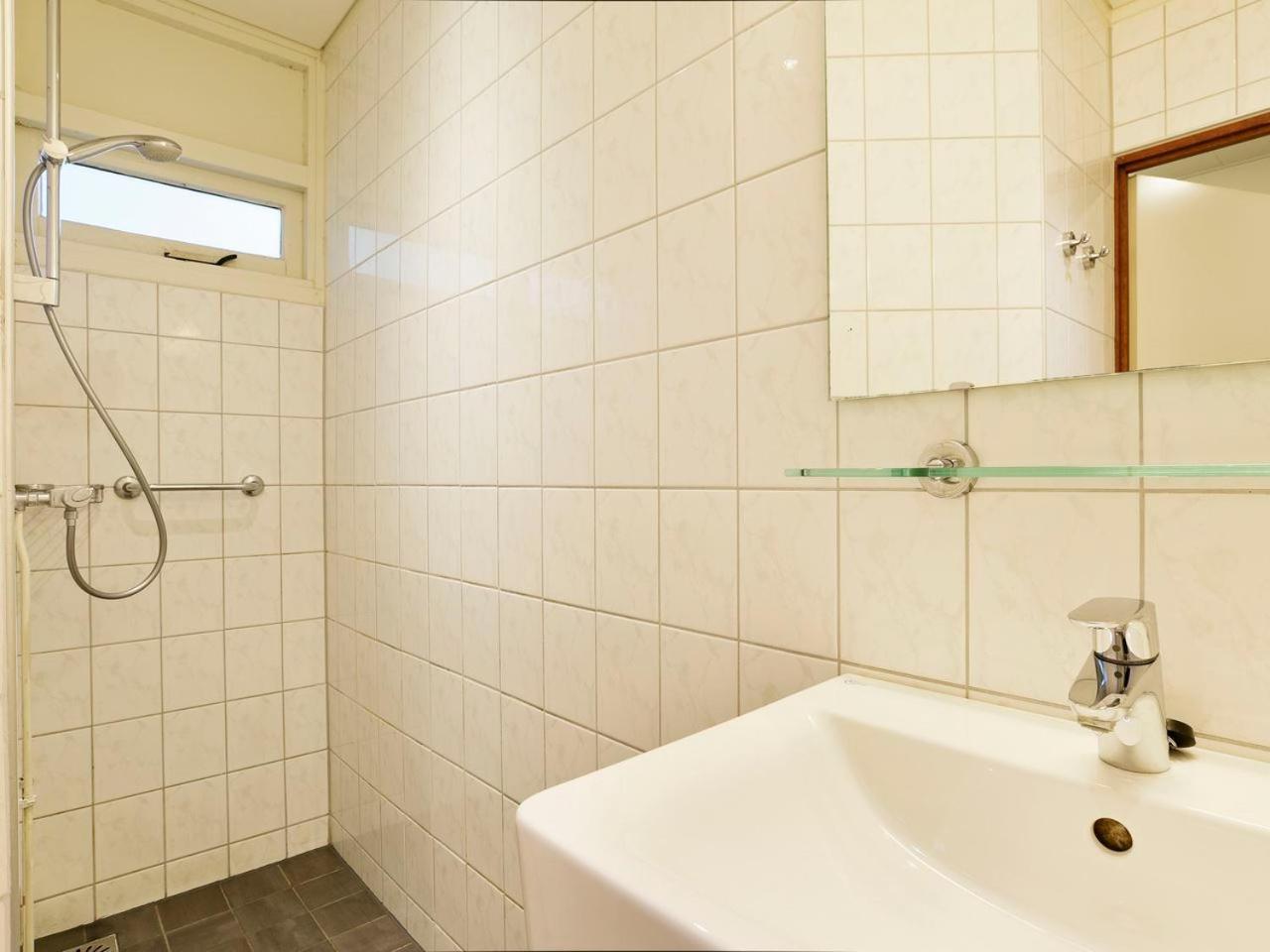Comfort 6-Person Dog Bungalow In The Holiday Park Landal Heideheuvel Beekbergen Exterior photo